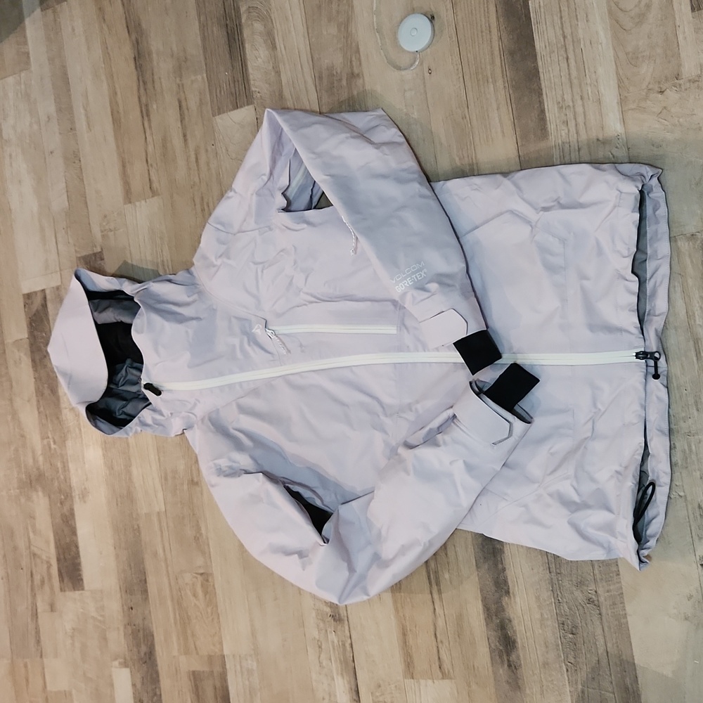 Volcom goretex ladies jacket